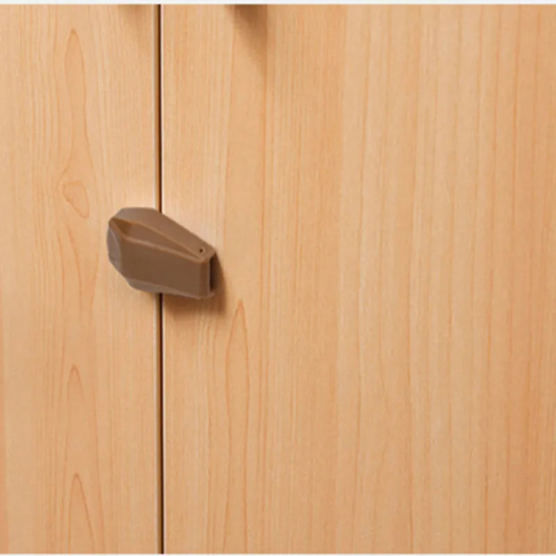 Child Safety: Door/Window/Drawer Child safety anti clamp (Won't Clamp on a Child) product(4 pcs)