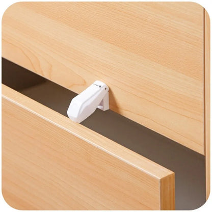 Child Safety: Door/Window/Drawer Child safety anti clamp (Won't Clamp on a Child) product(4 pcs)