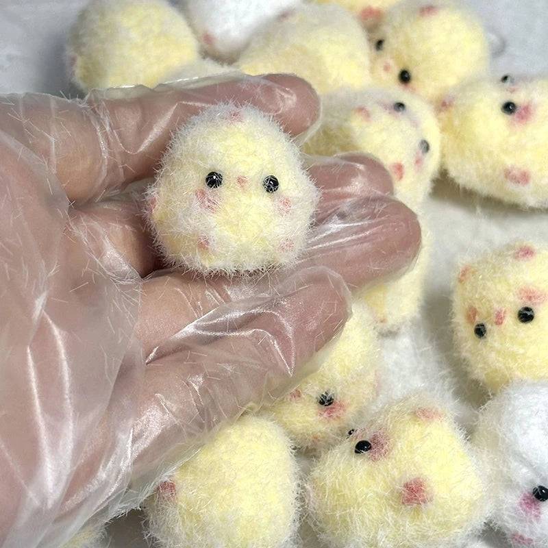 Stress: Miniature Slow Rebound Relief Squeeze Toy (1PC). A Sticky TPR Squishy Stress Relief New Fidget Prop