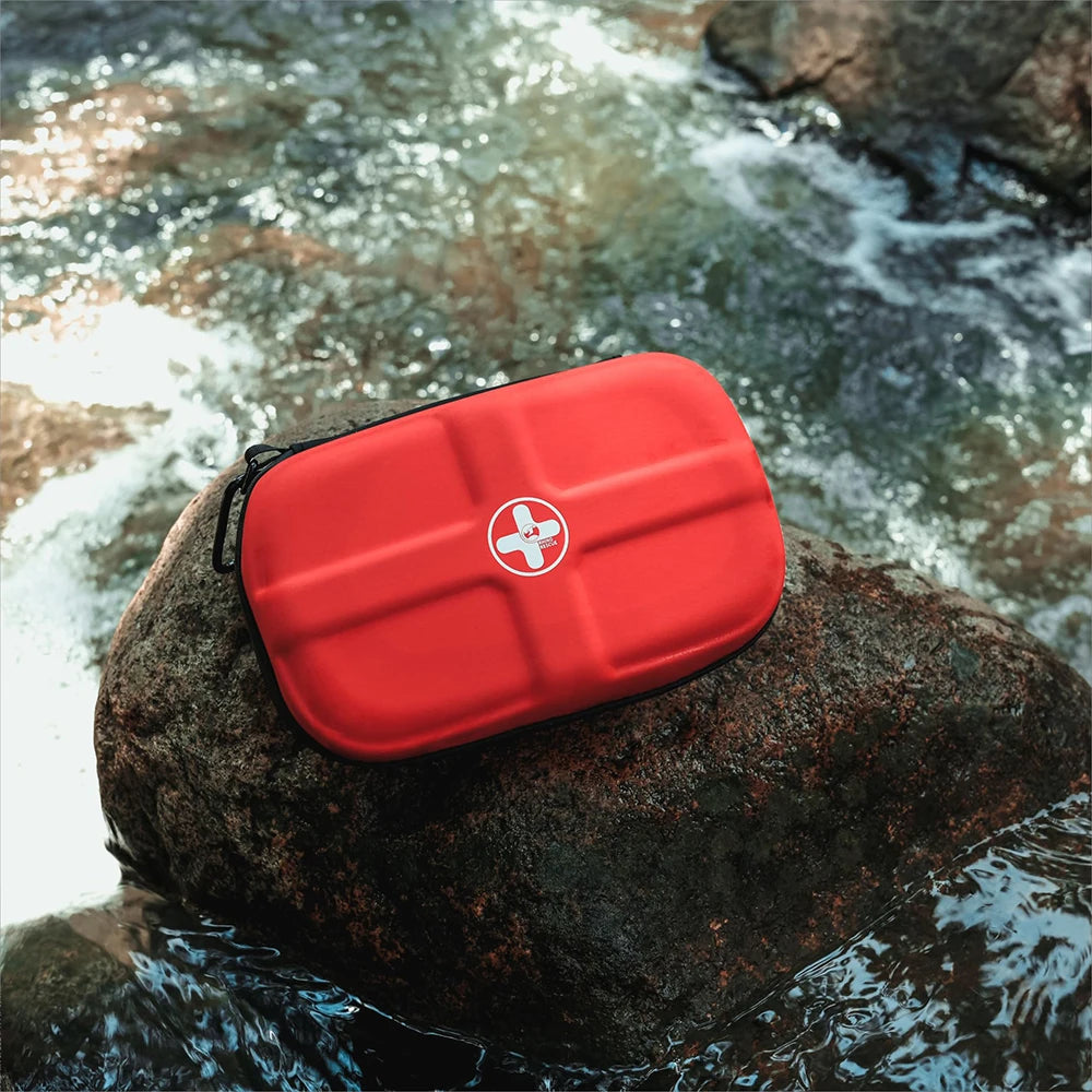 First Aid: RHINO RESCUE Waterproof Kit
