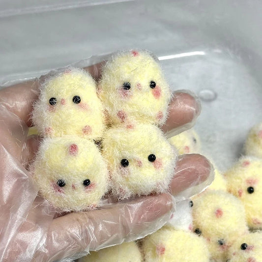 Stress: Miniature Slow Rebound Relief Squeeze Toy (1PC). A Sticky TPR Squishy Stress Relief New Fidget Prop
